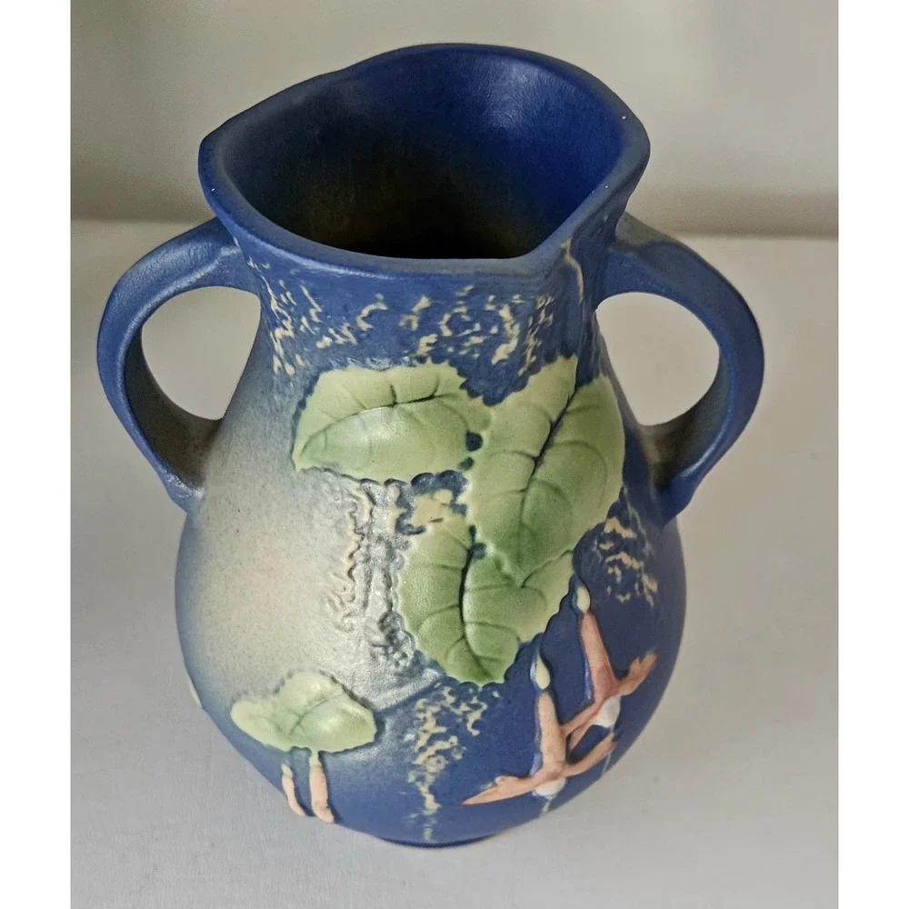 Vintage 1938 Roseville Pottery Fuchsia Blue #895-7